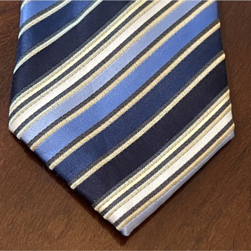 Chereskin Blue Hand Made 100% Polyester Men’s Neck Tie Made In China